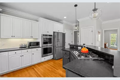 4801 Bluff Run Drive, Greensboro, NC 27455 - Photo 15