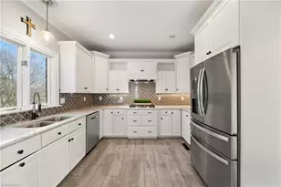 1040 Keswick Ln, Clemmons, NC 27012 - Photo 15