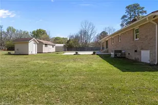 3132 Bellemont Mount Hermon Rd, Burlington, NC 27215 - Photo 5