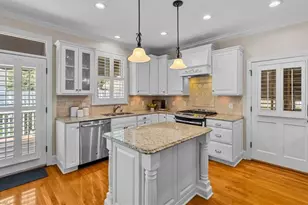 2801 Benjamin Ct, Jamestown, NC 27282 - Photo 9