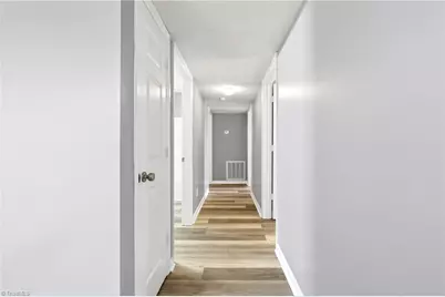 7117 W Friendly Avenue #H, Greensboro, NC 27410 - Photo 13