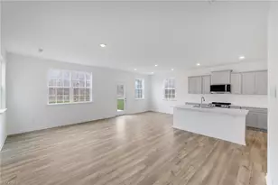 5277 Amaryllis Wy, Winston-Salem, NC 27104 - Photo 9