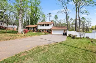 2801 Brookhill Dr, Winston-Salem, NC 27127 - Photo 3