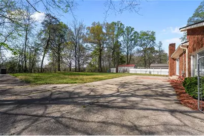 538 E Stadium Drive, Eden, NC 27288 - Photo 35