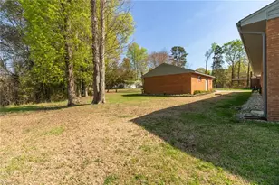 603 Shamrock Rd, High Point, NC 27265 - Photo 29