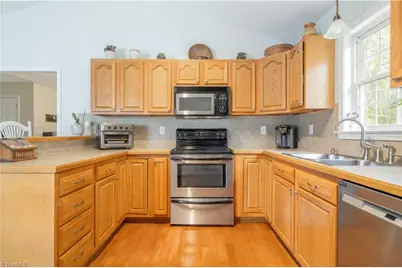 2477 Joshua Lane, Winston-Salem, NC 27127 - Photo 9