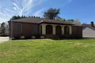 4908 Robert Andrew Rd, Greensboro, NC 27406 - Photo 17