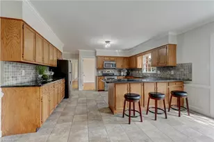 117 Willoughby Blvd, Greensboro, NC 27408 - Photo 11