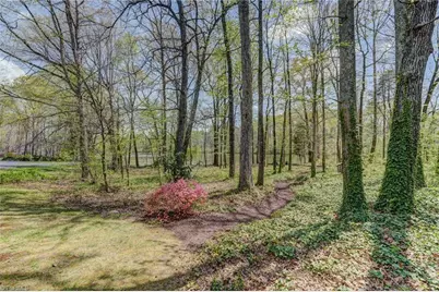 117 Willoughby Boulevard, Greensboro, NC 27408 - Photo 35