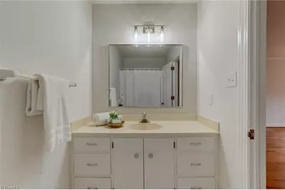 117 Willoughby Boulevard, Greensboro, NC 27408 - Photo 29