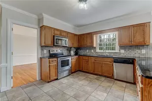 117 Willoughby Blvd, Greensboro, NC 27408 - Photo 13