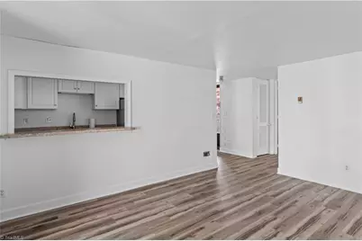 1739 S Hawthorne Road, Winston-Salem, NC 27103 - Photo 7