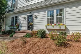 174 N Hawthorne Rd, Winston-Salem, NC 27104 - Photo 3