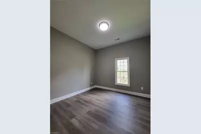 12 Forsyth Street, Thomasville, NC 27360 - Photo 23