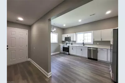 12 Forsyth Street, Thomasville, NC 27360 - Photo 11