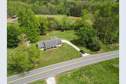 1319 S Old US Highway 52, Pilot Mountain, NC 27041 - Photo 33