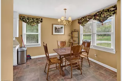 1319 S Old US Highway 52, Pilot Mountain, NC 27041 - Photo 5