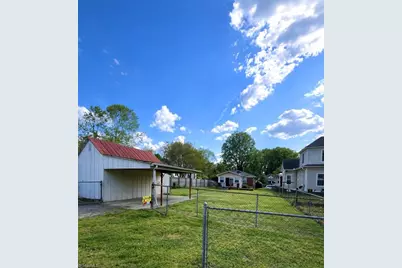 304 Mitchell Avenue, Salisbury, NC 28144 - Photo 3