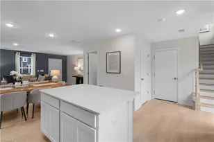 337 Kingscote Wy, King, NC 27021 - Photo 7