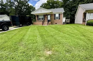 2127 Fairbrother St, Greensboro, NC 27405 - Photo 3