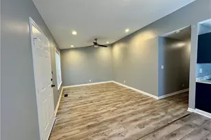 2127 Fairbrother St, Greensboro, NC 27405 - Photo 11