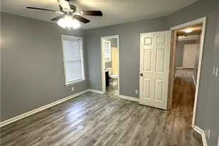 2127 Fairbrother St, Greensboro, NC 27405 - Photo 21