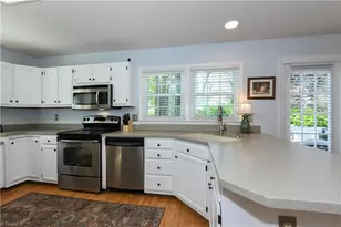 3212 Van Allen Cir, Greensboro, NC 27410 - Photo 9