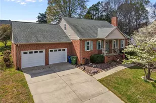 418 Wildwood Ln, Graham, NC 27253 - Photo 3