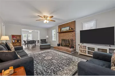 418 Wildwood Lane, Graham, NC 27253 - Photo 7