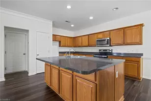 2211 Rindle Dr, High Point, NC 27262 - Photo 13