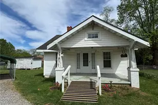 1781 Brushy Mountain Rd, Wilkesboro, NC 28697 - Photo 3