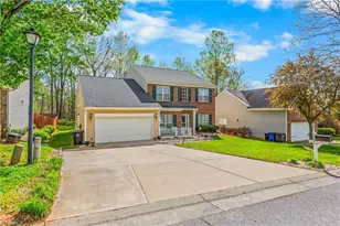 6083 Brookstone Ridge Dr, Winston-Salem, NC 27107 - Photo 3