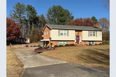 130 Winchester Drive, King, NC 27021 - Photo 5