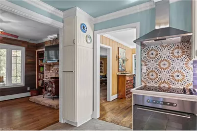 3203 Edgewater Drive, Greensboro, NC 27403 - Photo 9