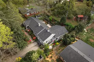 3203 Edgewater Dr, Greensboro, NC 27403 - Photo 39