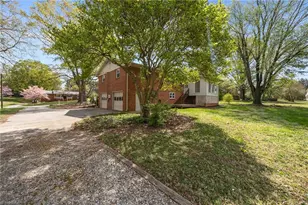 207 Chestnut Ln, Winston-Salem, NC 27107 - Photo 37