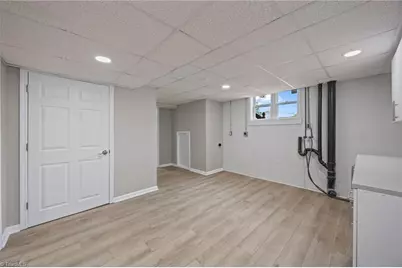 207 Chestnut Lane, Winston-Salem, NC 27107 - Photo 23