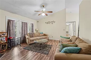 802 Folly Ct, Greensboro, NC 27409 - Photo 3