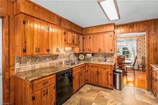 131 Ridge St, Jonesville, NC 28642 - Photo 11