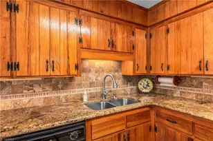 131 Ridge St, Jonesville, NC 28642 - Photo 13