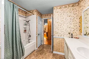 131 Ridge St, Jonesville, NC 28642 - Photo 21