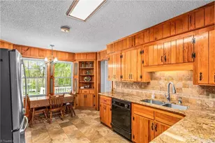 131 Ridge St, Jonesville, NC 28642 - Photo 9