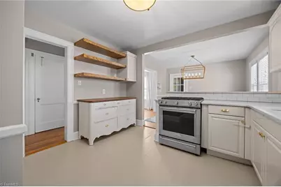 402 Westdale Place, Greensboro, NC 27403 - Photo 15