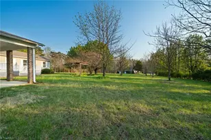 5150 Paramount Rd, Pfafftown, NC 27040 - Photo 33