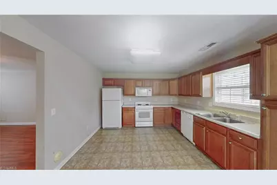 4121 Bentley Drive, Randleman, NC 27317 - Photo 7