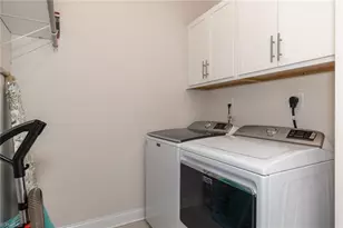 411 Freemont Dr, Thomasville, NC 27360 - Photo 27