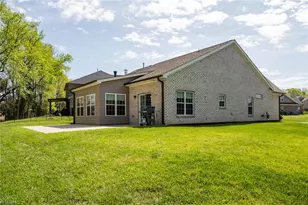 411 Freemont Dr, Thomasville, NC 27360 - Photo 35