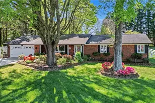 1488 Spring Hill Cir, Kernersville, NC 27284 - Photo 3