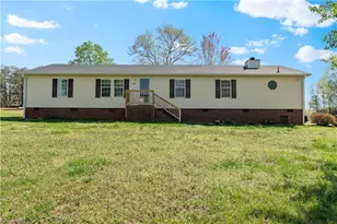 5805 Marshallgate Dr, Winston-Salem, NC 27105 - Photo 3