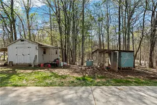 5805 Marshallgate Dr, Winston-Salem, NC 27105 - Photo 29